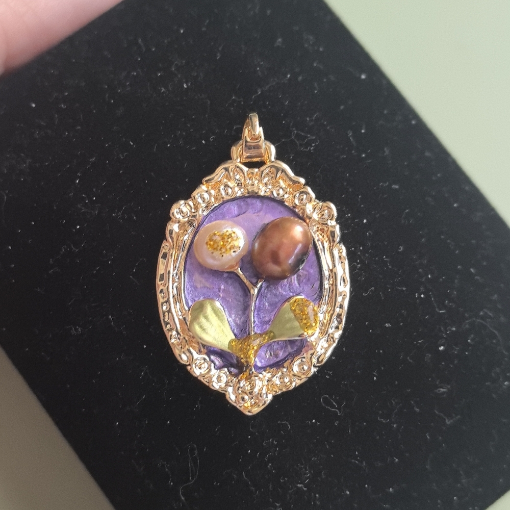 sale。Elegant Gold and Purple Pendant Necklace